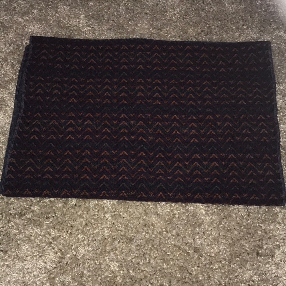 MISSONI SPORT SCARF/WRAP - Picture 2 of 4